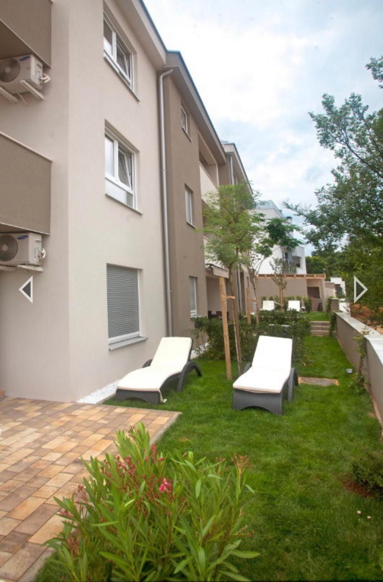 Daska Apartmani Njivice Exterior foto